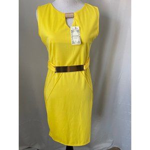 LivaGirl Vibrant Yellow Gold Accent Keyhole Front Sleeveless Midi Dress